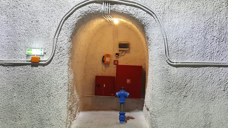 Шофьорите по АМ „Хемус“ вече преминават през ремонтираната тръба за Варна на тунел „Витиня“ - 9