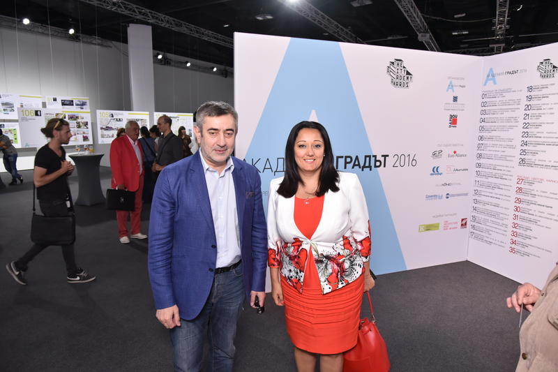 Министър Лиляна Павлова: Трябва да даваме възможност на младите експерти да реализират идеите си - 20