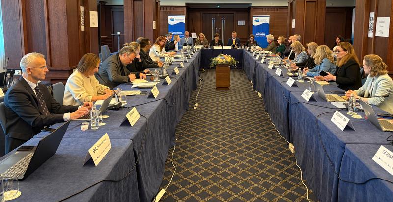 Зам.-министър Дора Янкова: По-доброто свързване на Дунавския регион с Черно море ще създаде по-силни транспортни, логистични и икономически възможности за Европа - 4