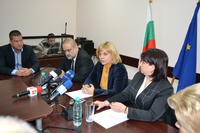 Министър Терзиева: Няма драма с тунела под Шипка