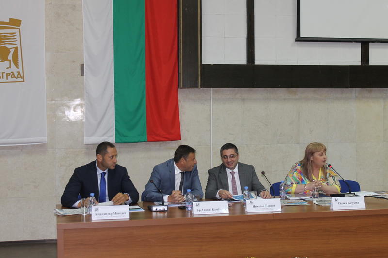 Министър Николай Нанков: Утре обявяваме обществена поръчка за строителството на тунел „Железница“ на АМ „Струма“ - 2