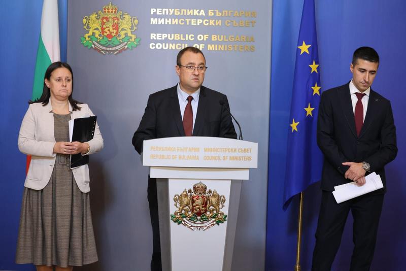 Министър Иван Иванов: От над 400 проверки на строителство в коритата на реки и дерета при 370 има нарушения