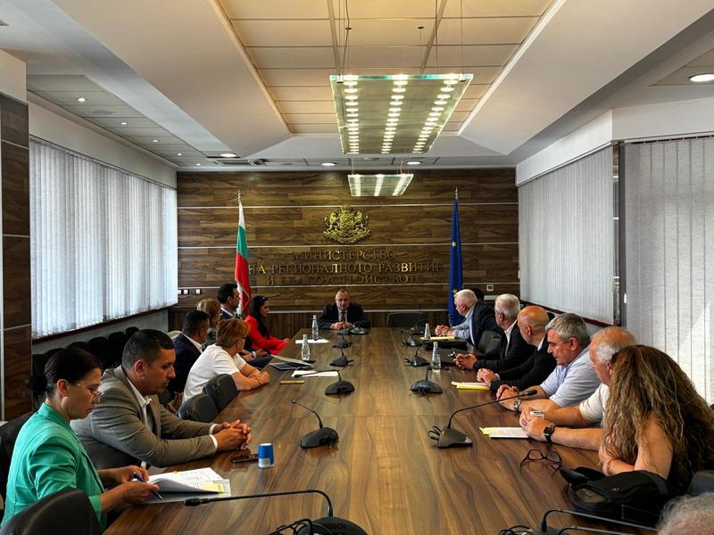 Министър Иван Иванов: Правителството има ангажимент към всеки район в страната, грижата на държавата към хората ще продължи