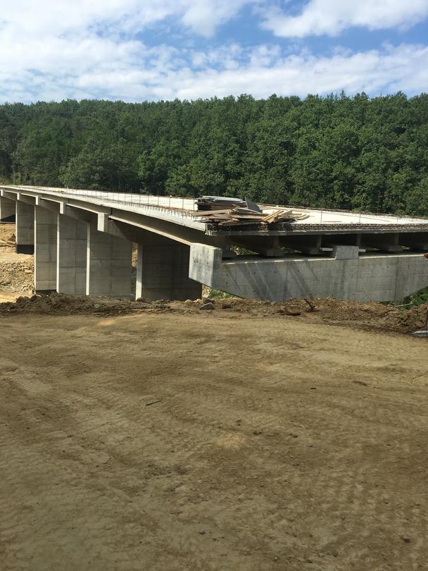 Министър Павлова: Половината от работата по проекта за изграждане на обходен път на Габрово е изпълнена - 6