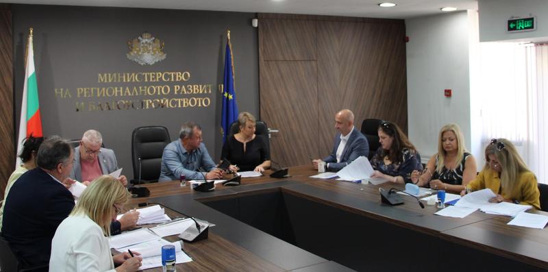 МРРБ сключи 97 нови споразумения по Инвестиционната програма за общински проекти - 3