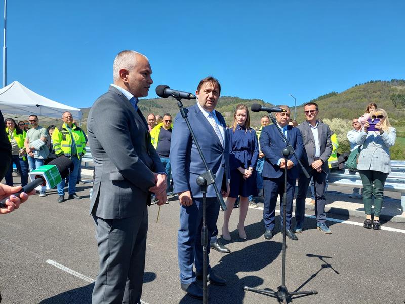 7.5 km of new route between Mezdra and Botevgrad are already open to traffic - 13