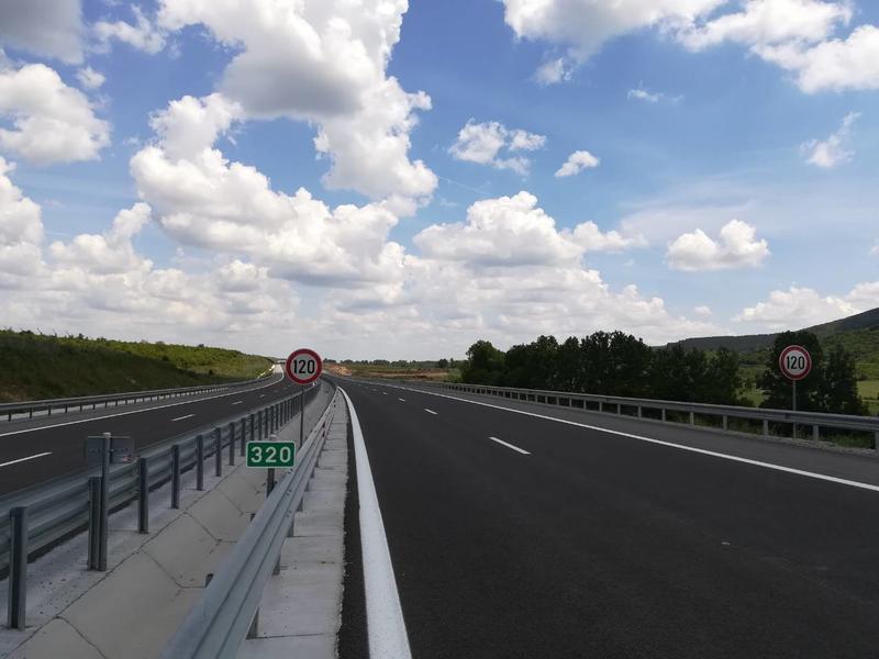 Another 16.3 km of the Hemus Motorway in the direction of Varna - between Buhovtsi and Belokopitovo are ready - 5