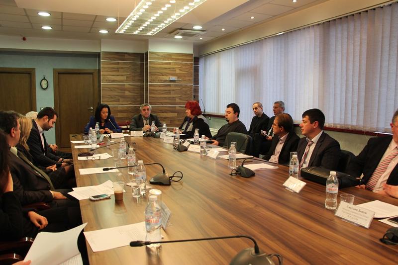 Министър Лиляна Павлова: С разработването на Целенасочената инвестиционна програма в подкрепа на слаборазвитите региони се изпълнява един от основните приоритети в програмата на правителството