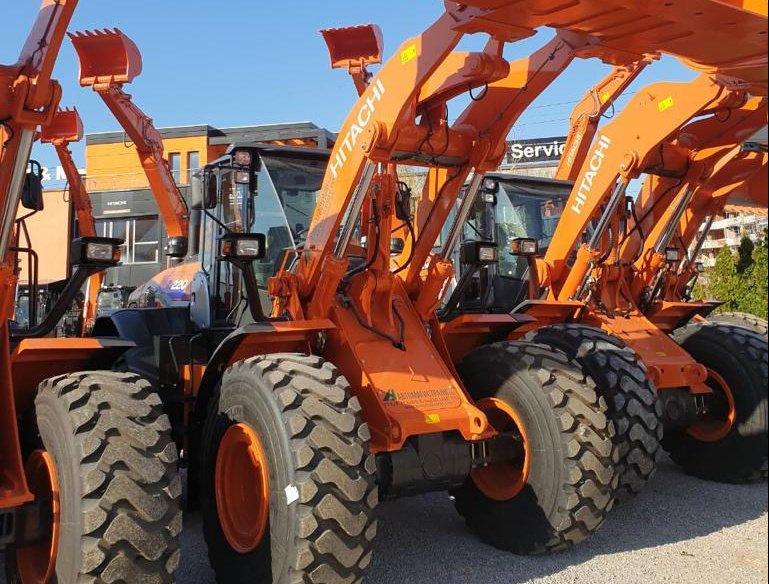 В разчистването след наводнението в региона на Карлово се включва най-модерната  техника от „Автомагистрали” ЕАД