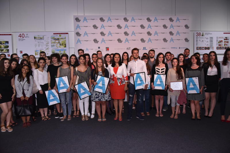 Министър Лиляна Павлова: Трябва да даваме възможност на младите експерти да реализират идеите си - 17