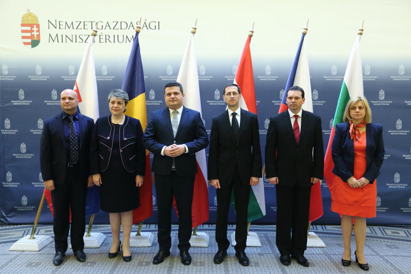  Министър Десислава Терзиева: През новия програмен период 2014-2020 г. е необходимо да се засили транснационалното сътрудничество - 1