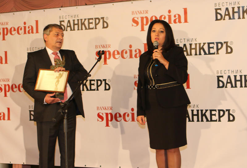 Министър Лиляна Павлова участва в церемонията по официалното връчване на годишните награди 