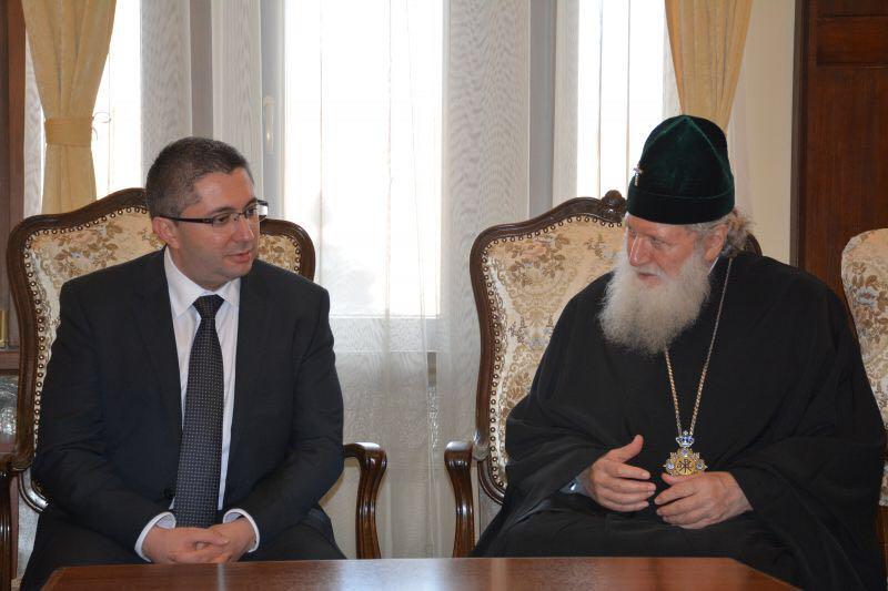 Среща на министър Нанков с Негово Светейшество Българския патриарх Неофит