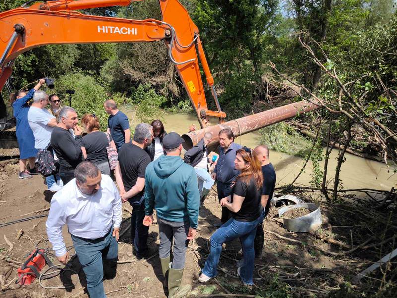 Жителите на Севлиево и околните села вече имат вода