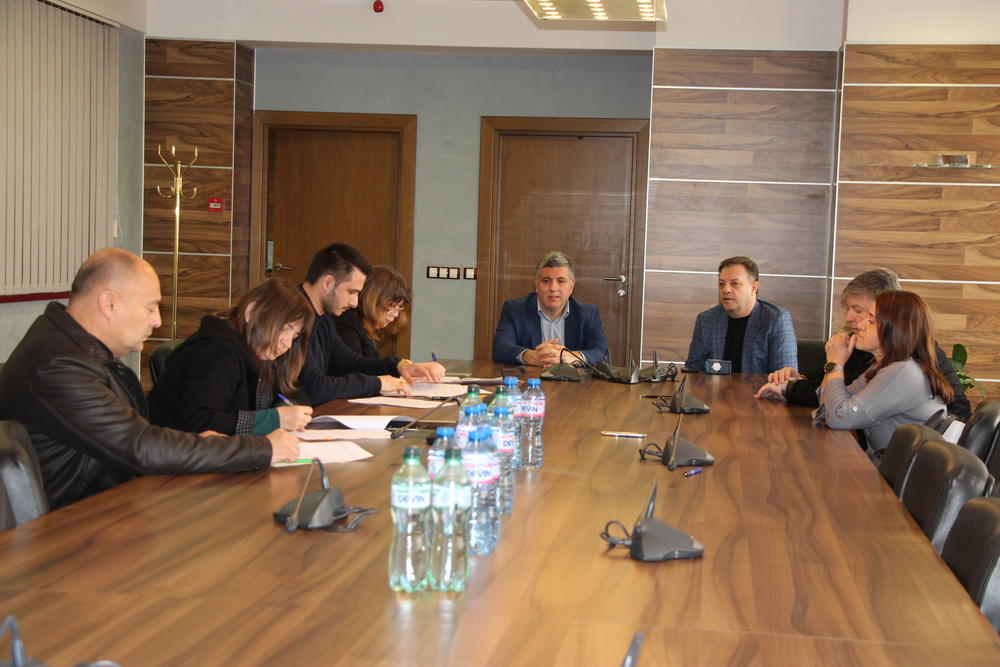 Министър Цеков подписа 723 споразумения със 191 общини за финансиране на общински проекти