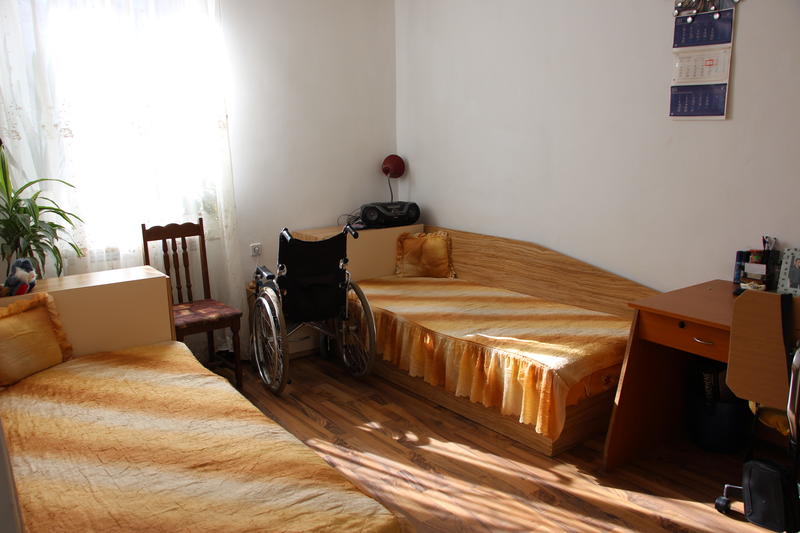 Министър Лиляна Павлова и заместникът й Иван Аспарухов откриха Център за настаняване от семеен тип - 1