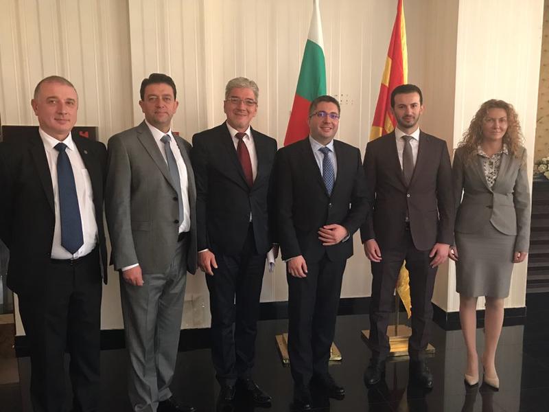 Министър Нанков и колегата му от Република Македония Сухейл Фазлиу откриха ремонтирания път Старчево – Кърналово - Първомай - 3