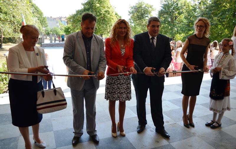 Зам.-министър Деница Николова: До 2023 г. ще модернизираме и обновим образователната инфраструктура в страната - 2