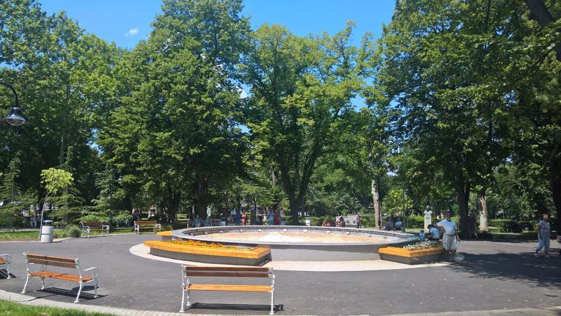 Премиерът Бойко Борисов, министър Николай Нанков и кметът Димитър Николов откриха обновения Приморски парк в Бургас - 14