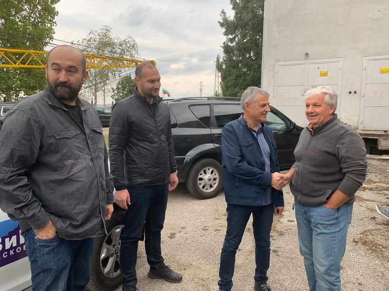 Заместник-министър Граматиков: Три ВиК дружества работят съвместно за отстраняване на ВиК аварията в Хасково - 1