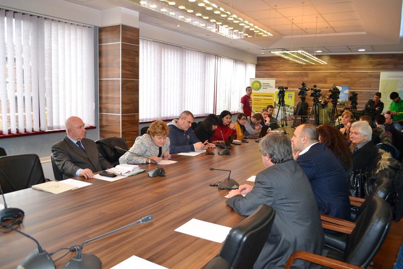 Първото споразумение по проект „Енергийно обновяване на българските домове“ е подписано в МРРБ - 1