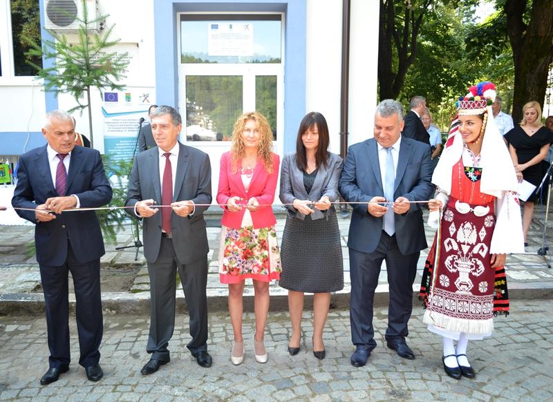 Зам.-министър Деница Николова: Обновяваме 43 полицейски управления и служби на пожарната в страната