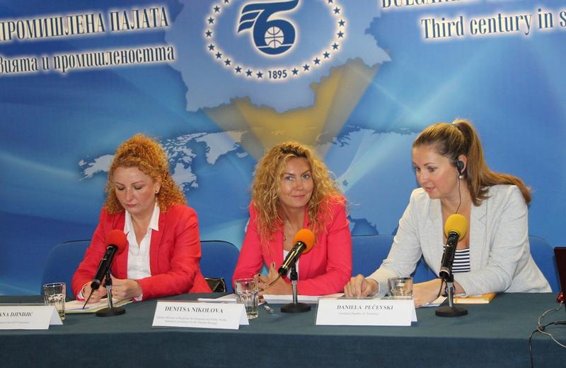  Зам.-министър: Деница Николова: До края на октомври очакваме да се одобрят първите проекти по програма „Дунав“ и да се пристъпи към тяхната реализация - 2