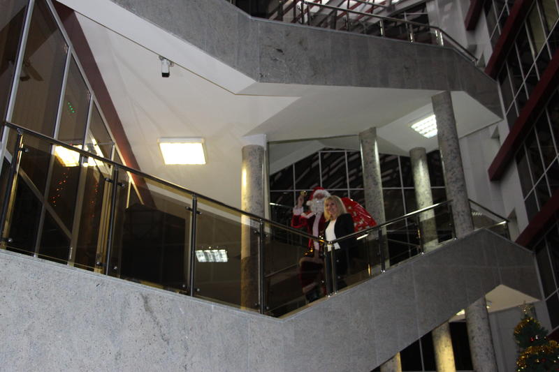 Министър Петя Аврамова поздрави деца на служители на МРРБ за предстоящите коледни празници - 4