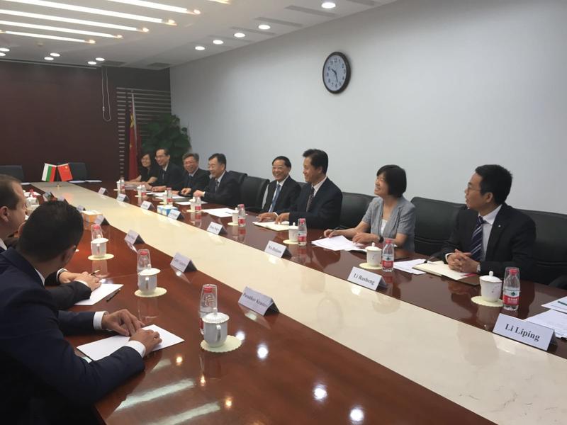 Министър Лиляна Павлова подписа споразумение за сътрудничество в областта на строителството с министъра на жилищата и развитието на градските и селските райони на Китай Чън Джънгао - 3