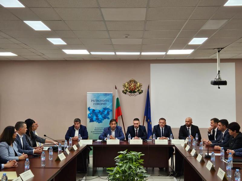 Министър Иван Шишков: Започваме проверки на обществените поръчки за строителство - 1