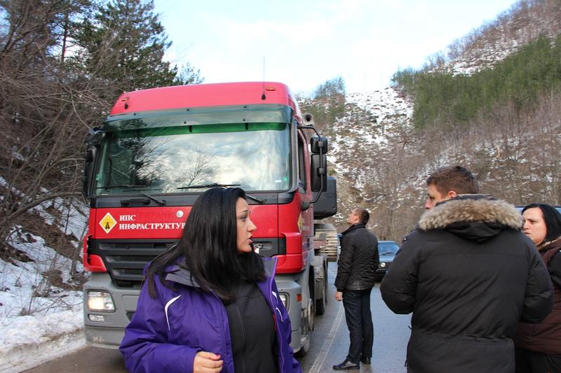  Министър Лиляна Павлова: Разчистването на пътя Смолян- Пловдив ще продължи и през нощта   - 6