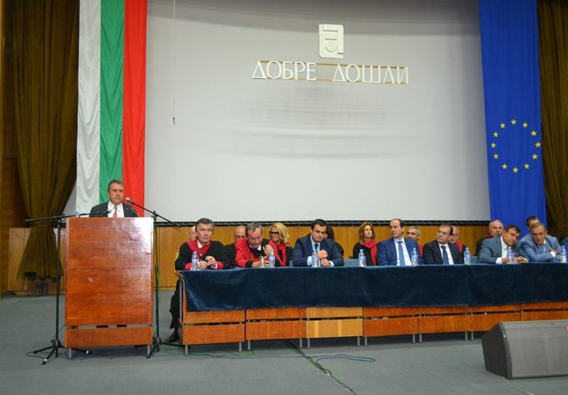 Зам.-министър Валентин Йовев присъства на откриването на новата учебна година в УАСГ