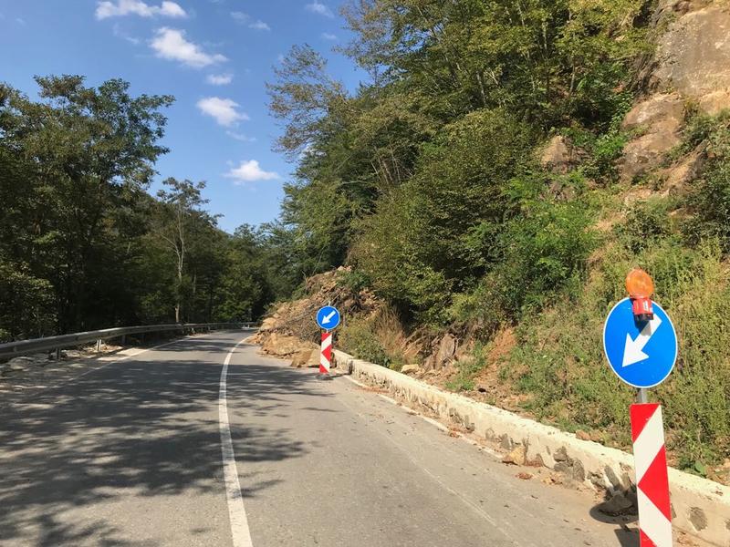 От следващата седмица започват дейности за цялостното отваряне на пътя до Рилския манастир - 4