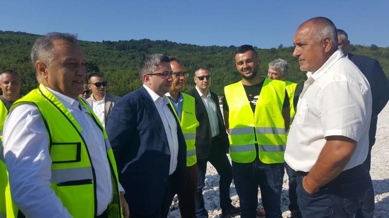 На 15 август започва строителството на нов участък от АМ“Хемус“ – от Белокопитово до Търговище - 20