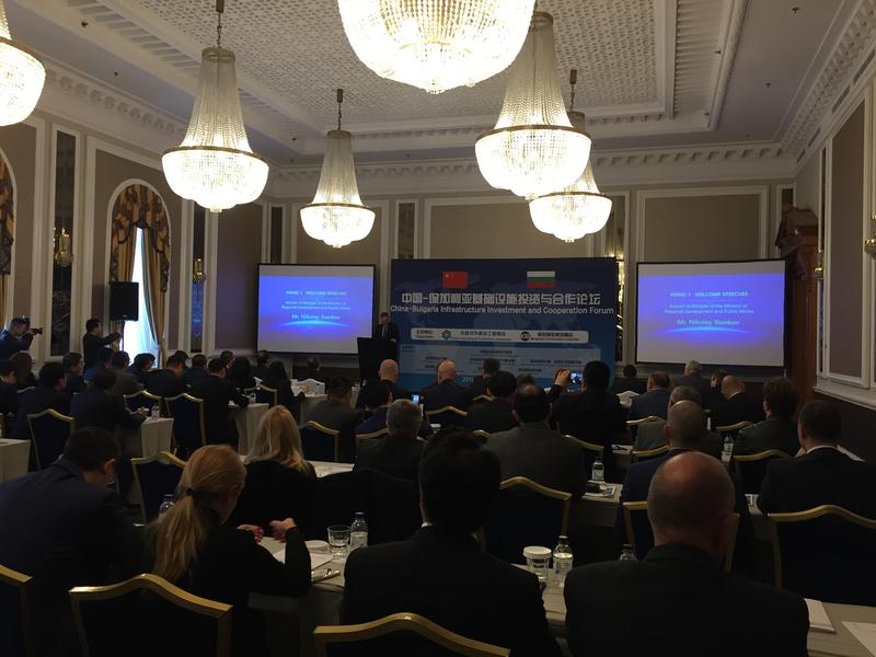 Правителството е отворено за активен диалог и сътрудничество с китайската страна в областта на пътната инфраструктура - 1