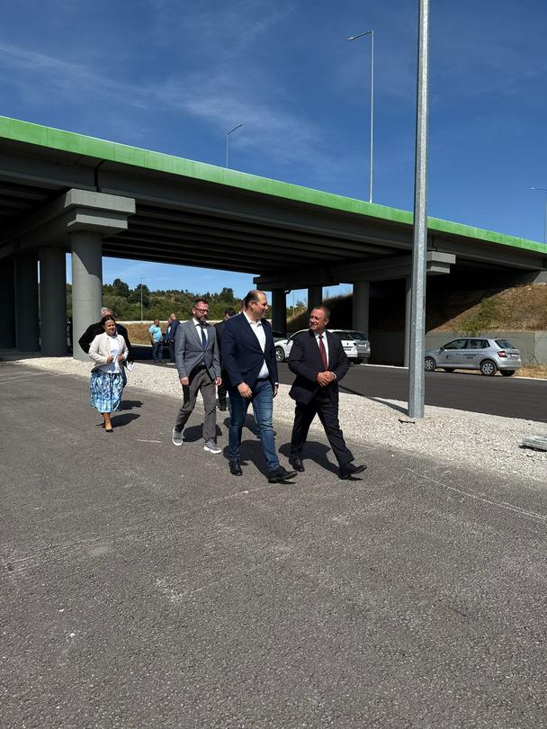 След проверка днес министър Иван Иванов със забележки към изпълнителя на АМ „Хемус“