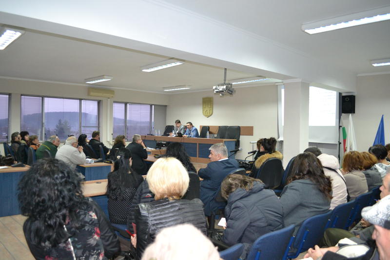 Зам.-министър Нанков разясни Националната програма за саниране пред жителите на Самоков - 2