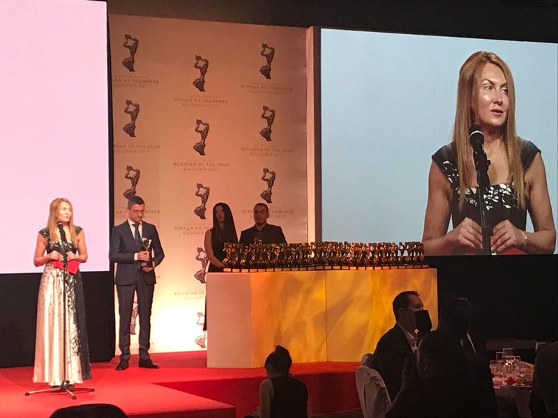 Министър Николай Нанков отличи църквата „Св. Св. Кирил и Методий“ в Ловеч с приза „Сграда на годината“ - 7