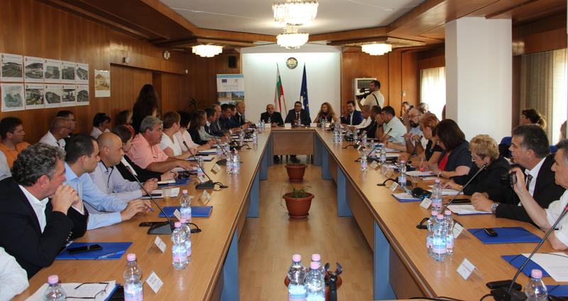 Зам.-министър Деница Николова: Без деление на „градски” и „селски” общини с новия подход за развитие на територията, всички с достъп до еврофинансиране - 4