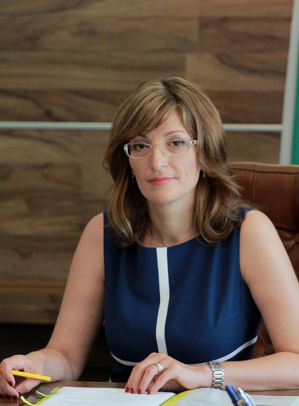 Вицепремиерът Екатерина Захариева: Предишното ръководство на ВиК Пловдив е ясен пример за политически назначения
