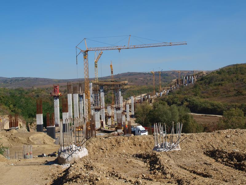  Екатерина Захариева: До петък, 3-ти октомври, строителят на Лот 4 на АМ „Струма“ да представи нов график за работа или на 15-ти  не му удължаваме срока на договора - 2