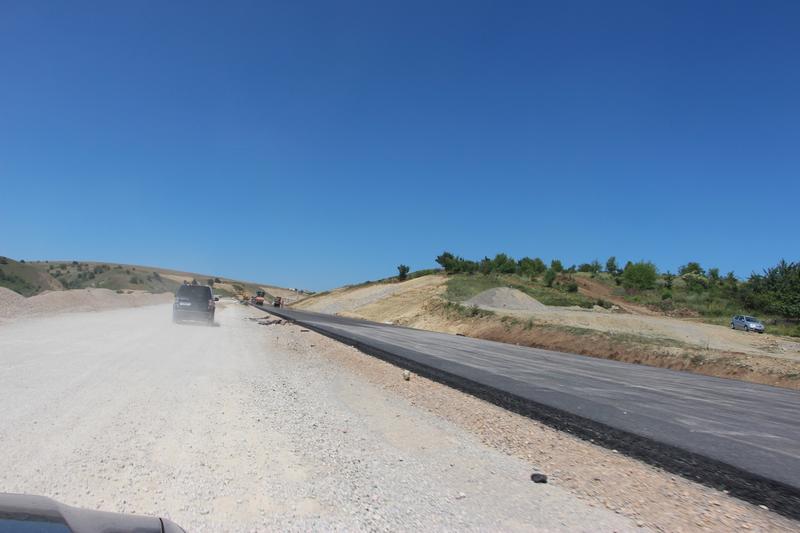 Министър Павлова инспектира напредъка в строителните дейности по ЛОТ 2 на АМ „Струма“ - 16