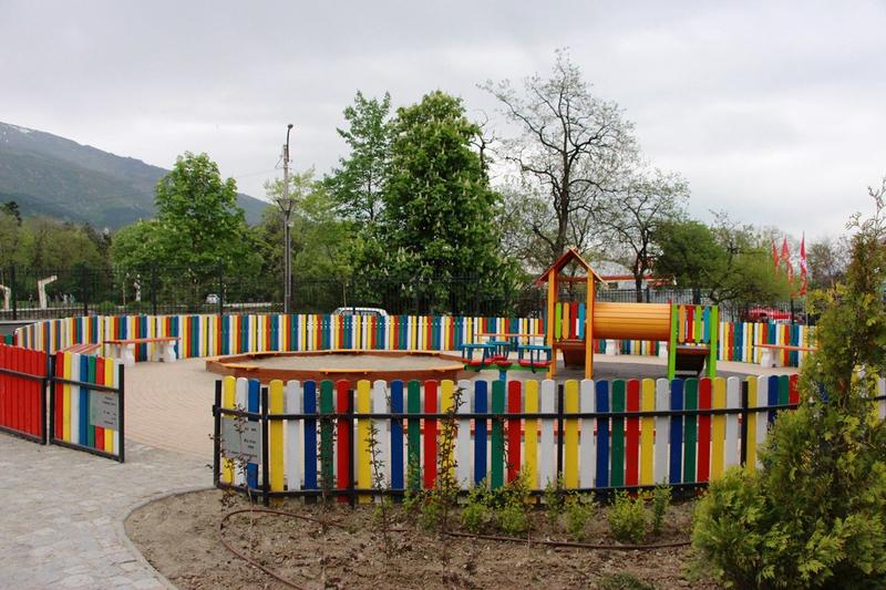  Министър Лиляна Павлова откри обновения парк на Карлово - 5