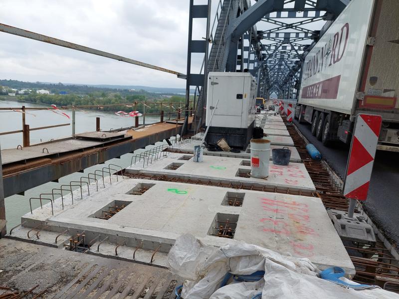 Министър Найденов провери напредъка в основния ремонт на Дунав мост при Русе - 2