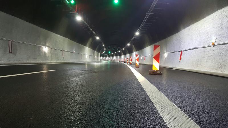 Шофьорите по АМ „Хемус“ вече преминават през ремонтираната тръба за Варна на тунел „Витиня“ - 7