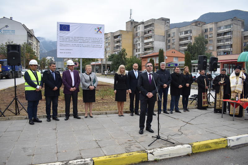 Министър Нанков даде старт на рехабилитацията на 17-километровия участък Враца - пещера Леденика с над 14 млн. лв. от ОП „Региони в растеж“