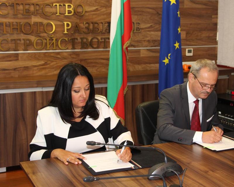 Министър Лиляна Павлова: За първи път в България ремонтираме язовир без да го източваме