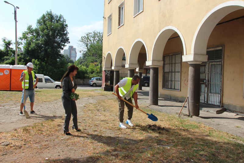 Deputy Minister Varbeva started the renovation of the temporary accommodation centre 