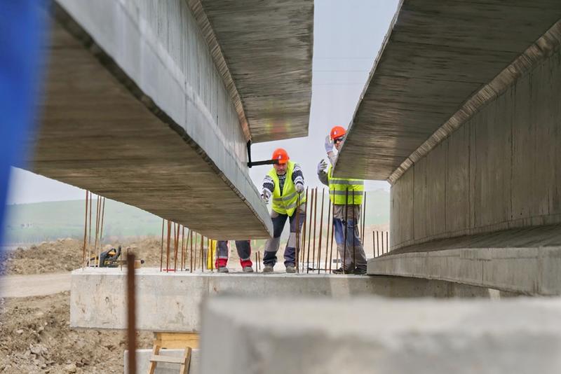 Почиващите на Южното Черноморие пътуват по четирилентов път в участъка между Поморие и Ахелой - 18