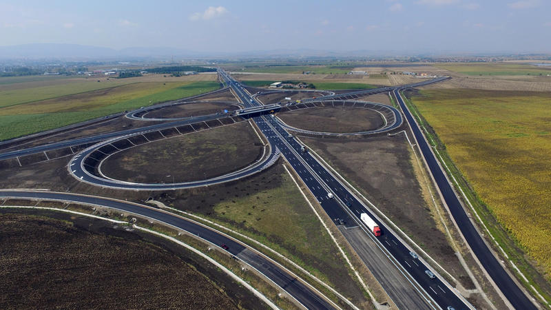 Министър Лиляна Павлова: Извеждаме тежкия транзитен трафик извън столицата - 1